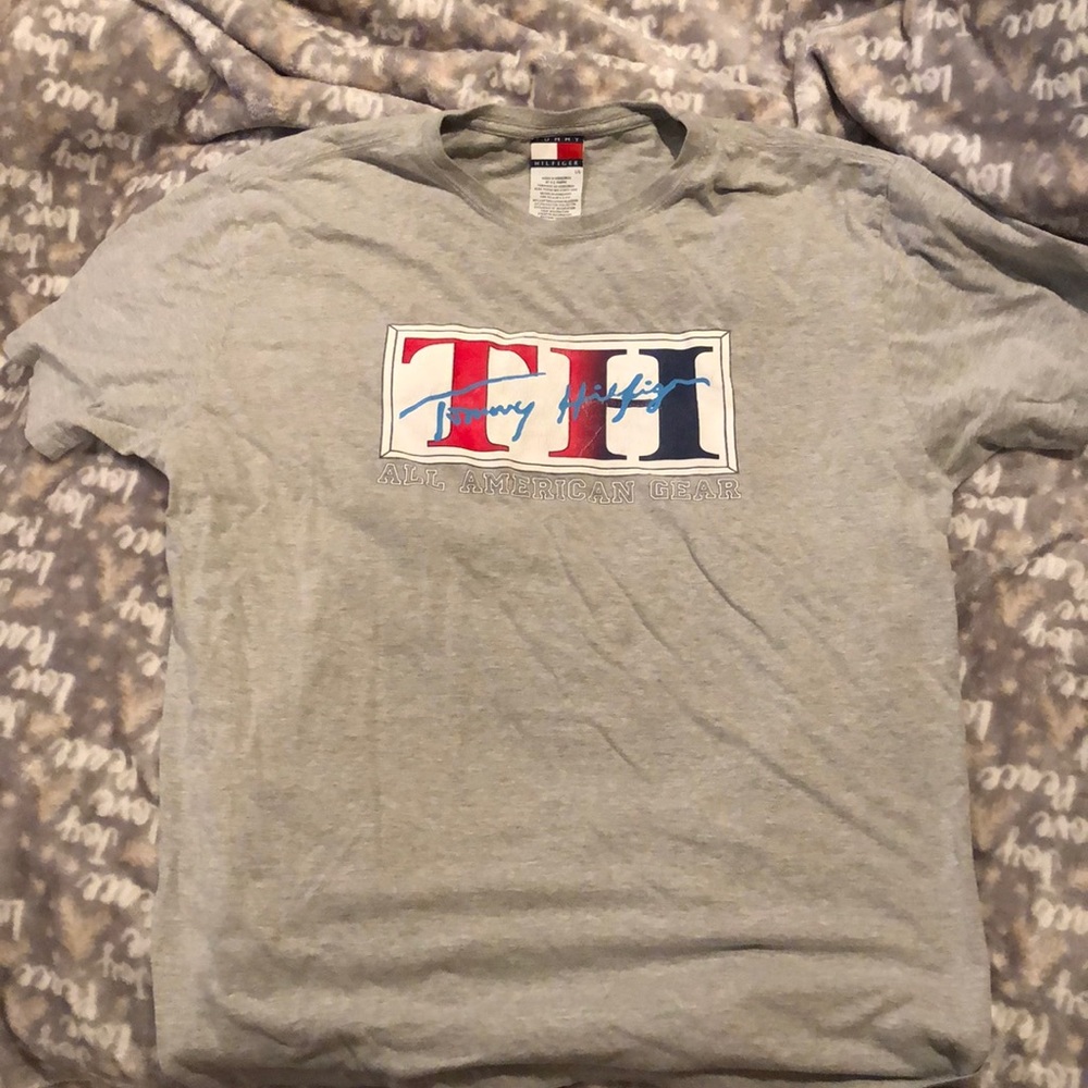 Vintage Tommy Hilfiger tee